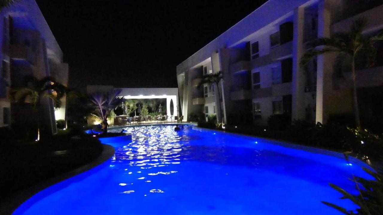 Apto Guarajuba Praia Condominio Porto Smeralda-100 Metros Da Praia Exterior foto